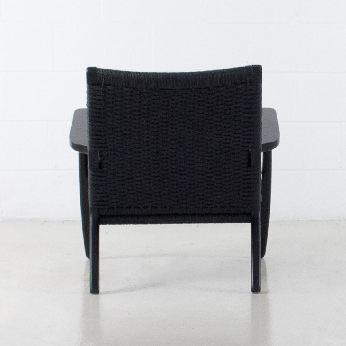 Cavo Black Lounge Chair