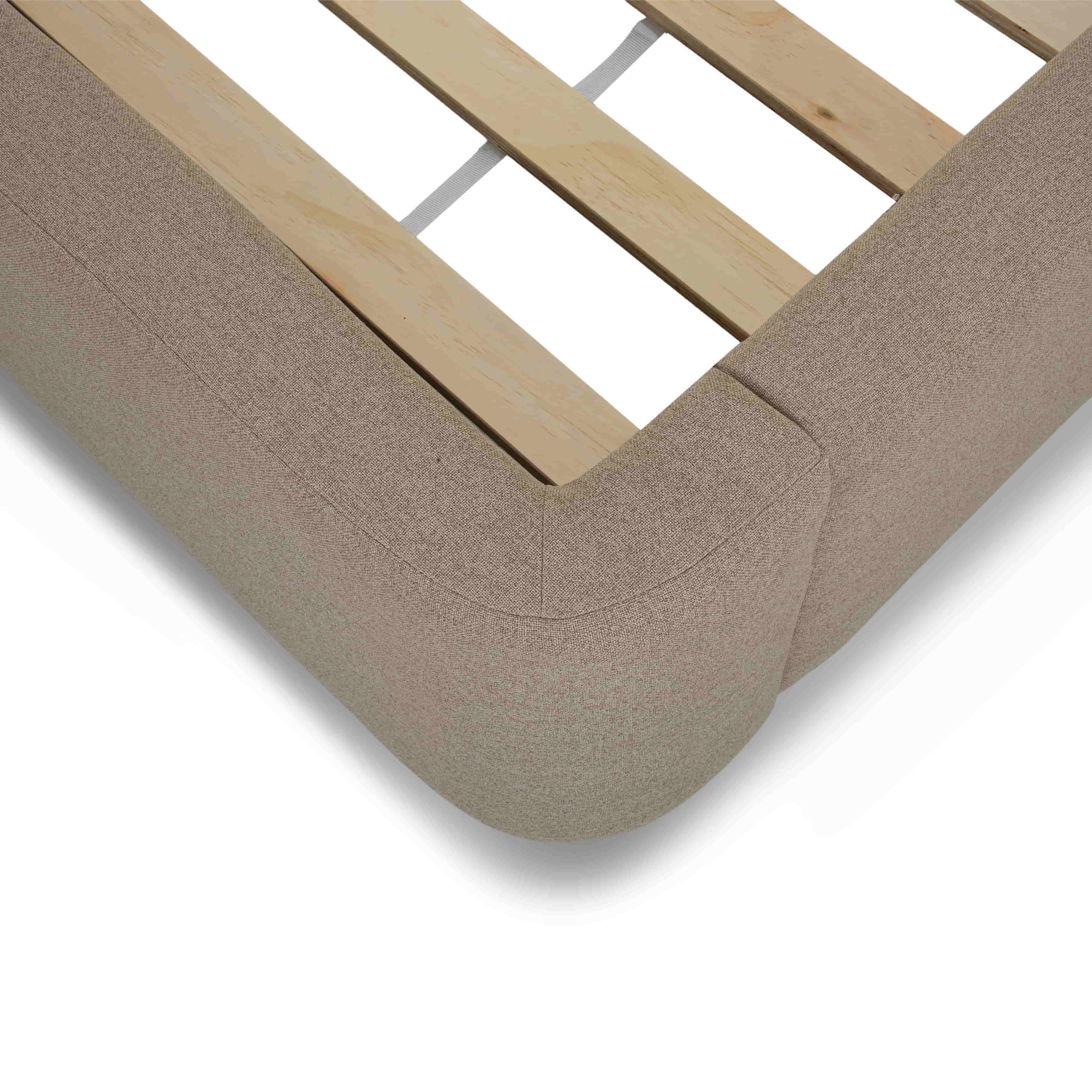 Filly Tan Bed