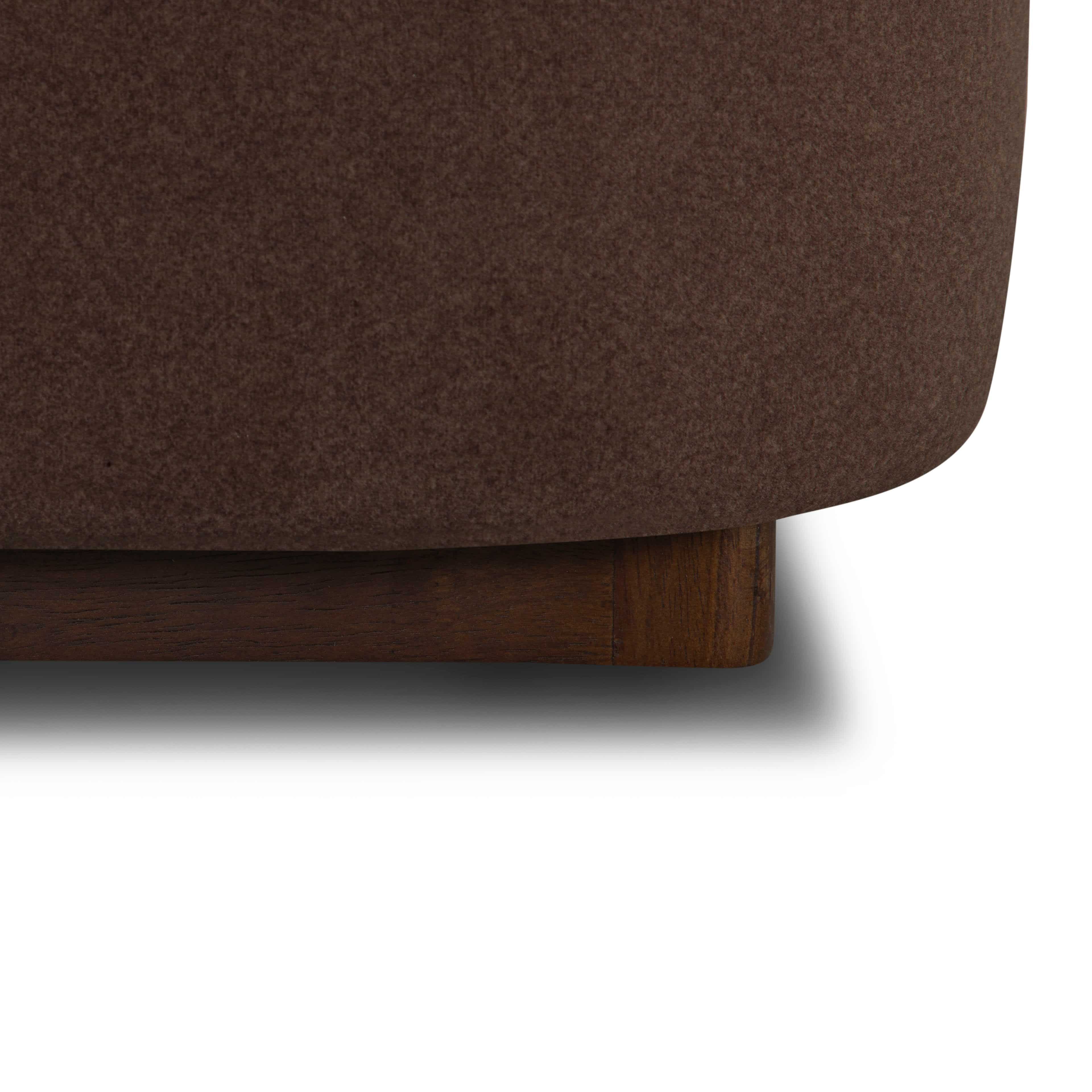 Filly Velvet Coffee Bed