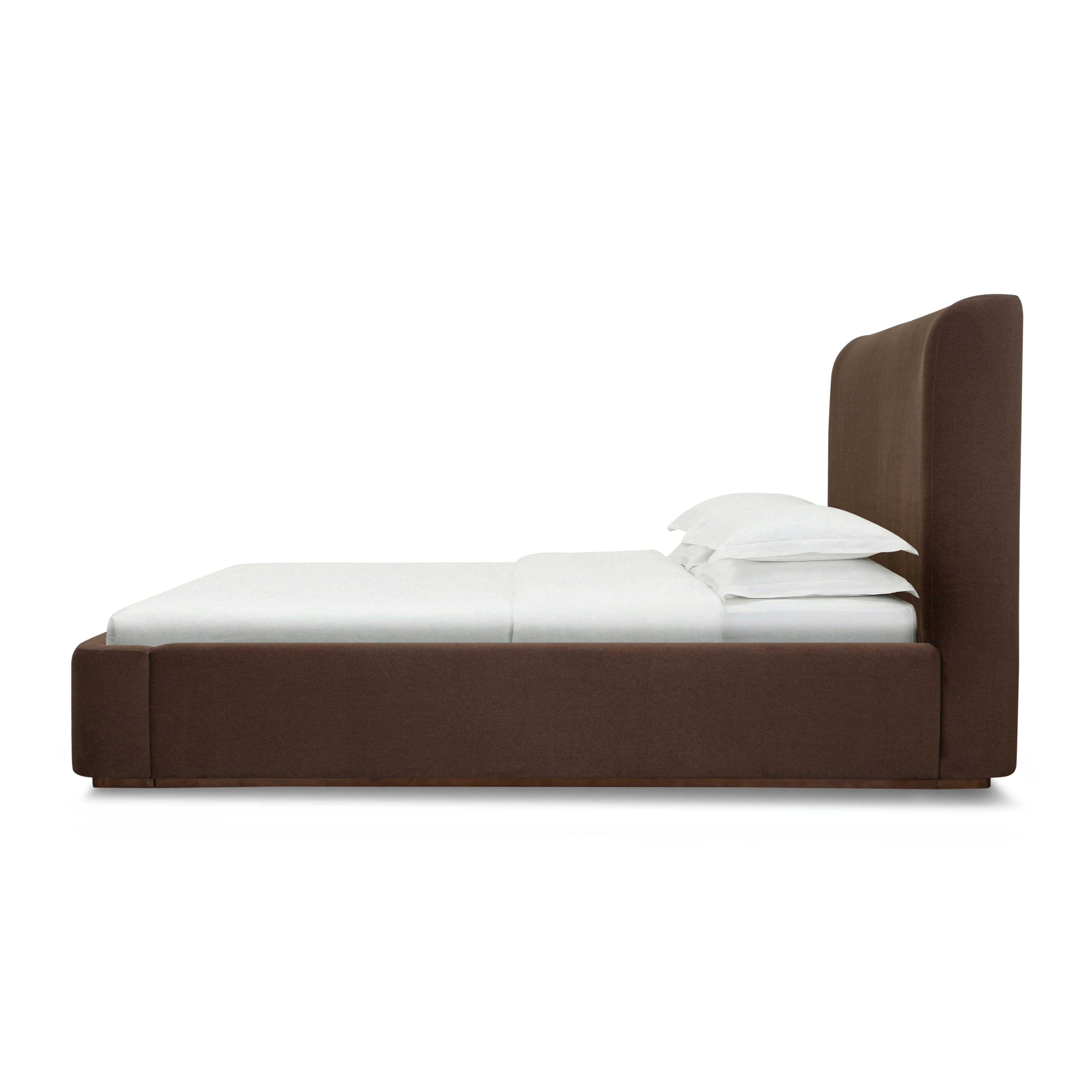 Filly Velvet Coffee Bed
