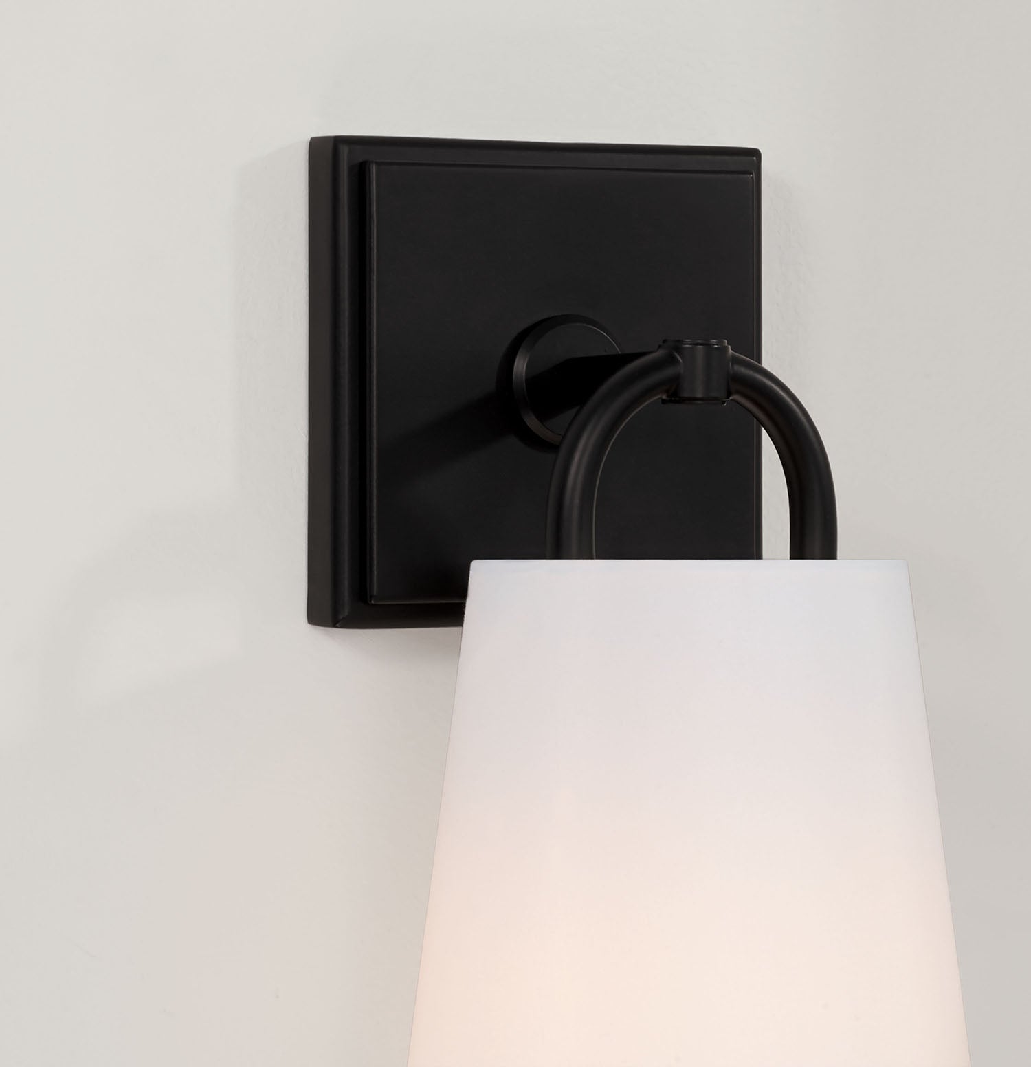 Brody 1-Light Sconce